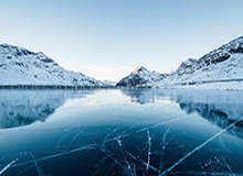 开云kaiyun网页版-WBG下路发难抓死蛇女，战场蔓延中路两边打出1换1