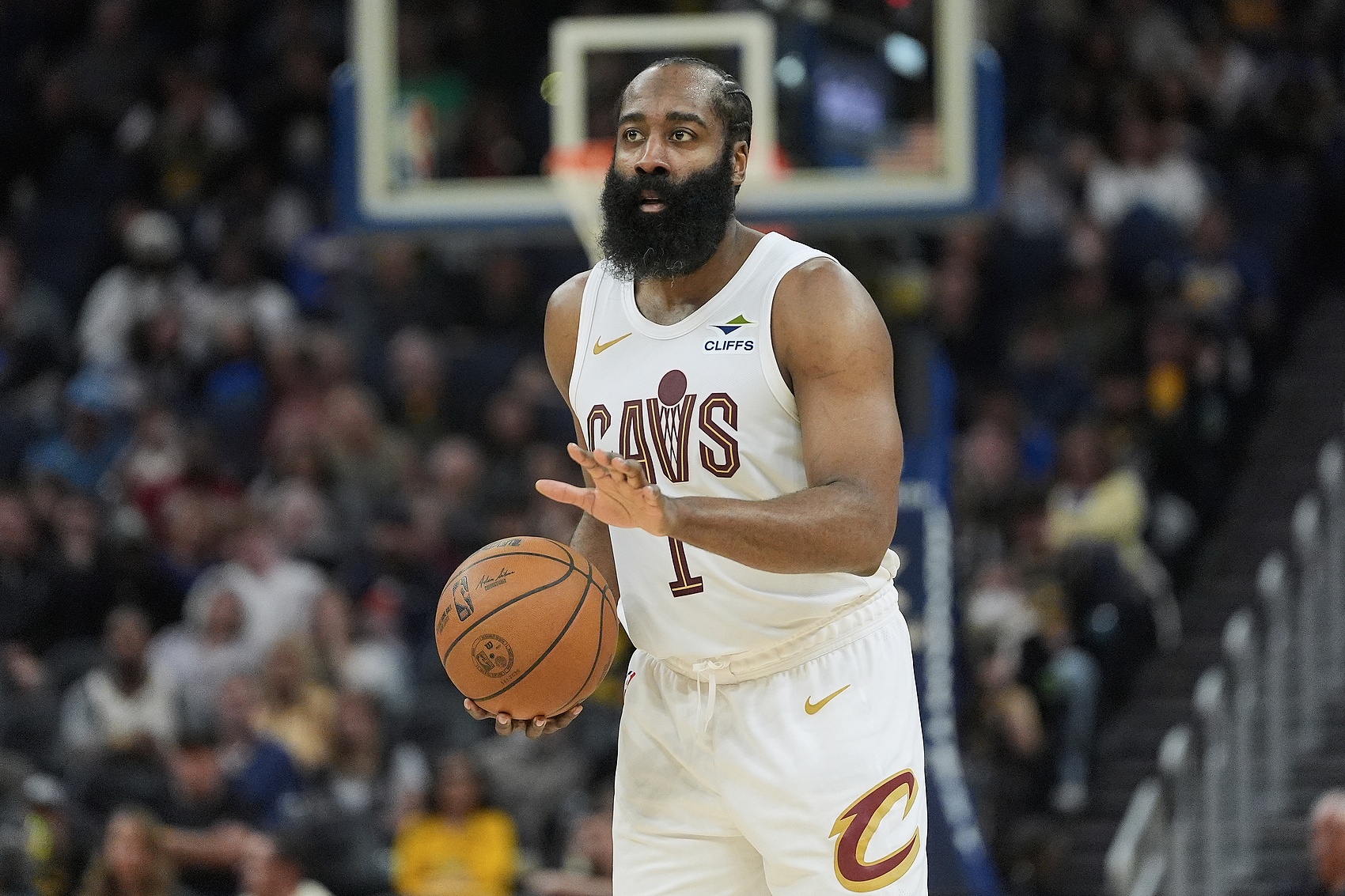 明天骑士迎战老鹰 哈登可以出战 米切尔&amp;迪恩·韦德&amp;泰森存疑